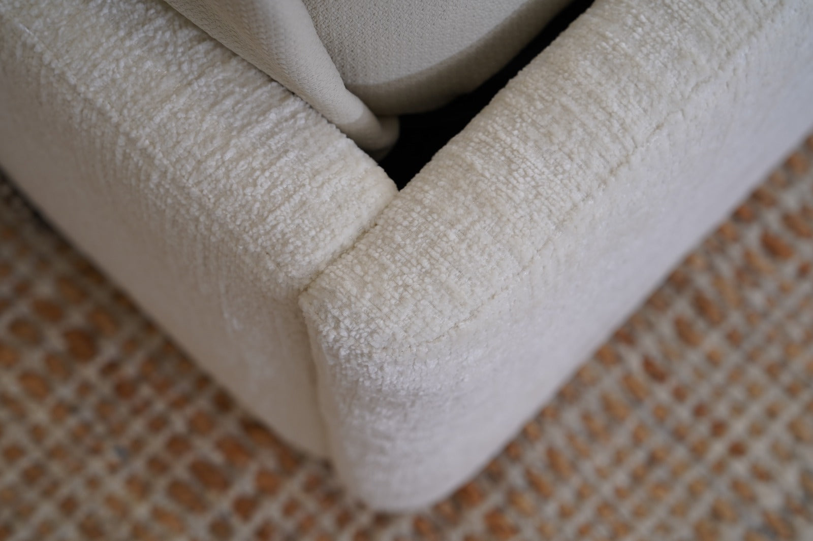 Aurelia Lounge Bed : Model Gen Z®